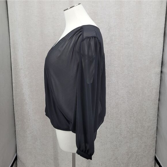 Torrid Black Sheer Crossover Surplus V-Neck Blouse Long Sleeves NEW - Picture 4 of 11